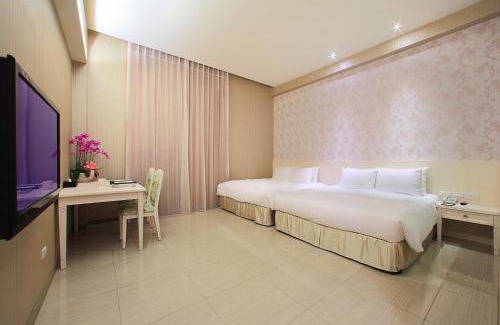 Shanhua District Hotel | Larchotel