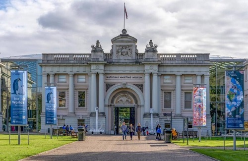Greenwich West Apartment | Large 1 Bed Apartment London Cutty Sark Greenwich Canary Wharf