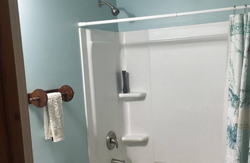 Wausau Apartment | Large 2 bedroom Convenient Location