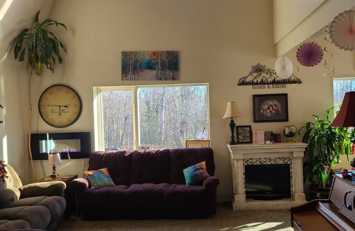 Gateway House | Large 20-25 Bed Residence Centrally Located - Great for Groups!