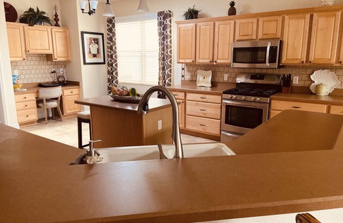 Bonita House | Large 3 bdm home close to Lake Sumpter pet friendly golf cart and WIFi included