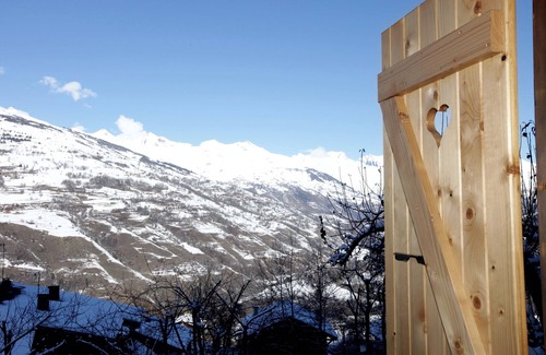 La Plagne-Tarentaise Ski Chalet | Large 4* chalet with terrace and breathtaking view 5 min from the Paradiski area