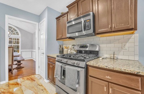 Powder Springs House | Large 5 bedroom home with fenced yard and custom fire pit