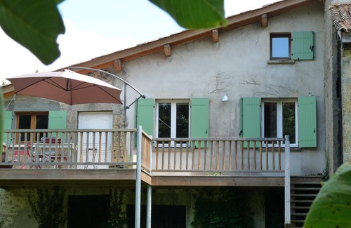 Barie Cottage | Large 70 m2 studio with mezzanine. 38 m2 terrace with views over the countryside.