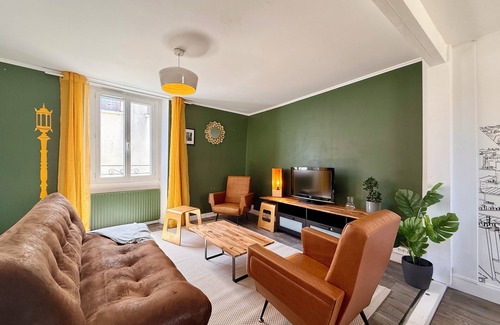 Ferrieres-en-Brie Apartment | Large 9-bed apartment - Close to Disneyland Paris, Val d'Europe and Paris