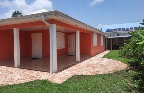 Le Lamentin Villa | Large air-conditioned Le Balisier villa with garden near north and south beaches