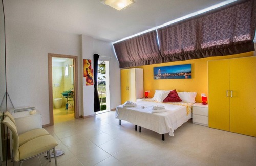 Macerata Bed & Breakfast | Large Apartment Residence Belohorizonte