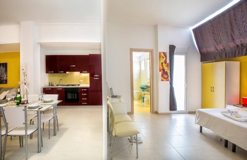 Macerata Bed & Breakfast | Large Apartment Residence Belohorizonte