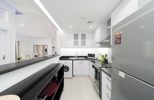 Dubai Marina Apartment | Large aprt Dubai Jbr beach walk sea and wheel view