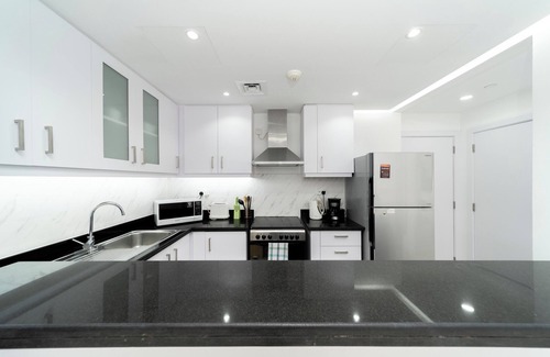 Dubai Marina Apartment | Large aprt Dubai Jbr beach walk sea and wheel view