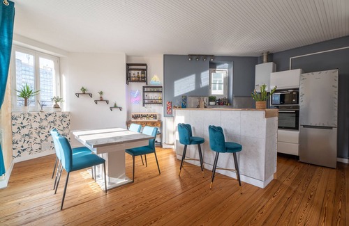 Bordeaux City Centre Apartment | Large bright duplex in Bordeaux