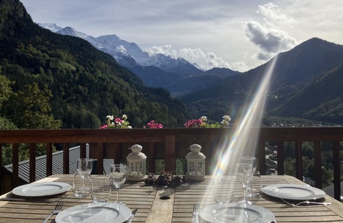Servoz Ski Chalet | Large, comfortable apartment in a chalet near Chamonix