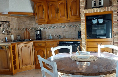 Lacres House | Large, cosy gîte for 12 people, ideal for family holidays