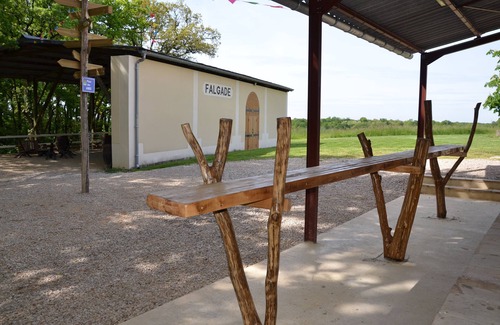 Grazac House | Large country house