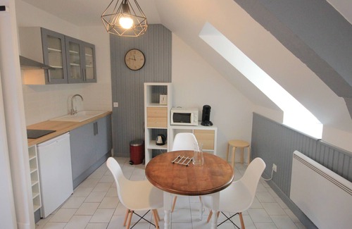 Argeles Gazost Apartment | Large cozy and attic studio