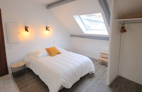 Argeles Gazost Apartment | Large cozy and attic studio