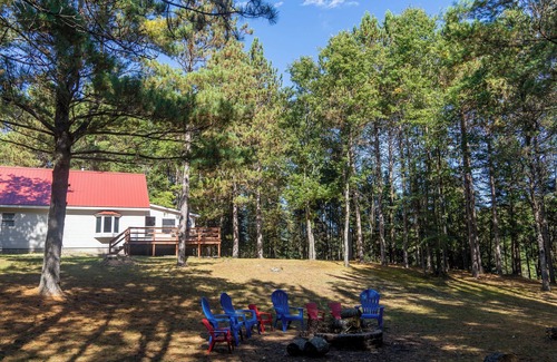 Luzerne Cabin | Large Creekside Cabin in the Huron National Forest - outdoor recreation mecca
