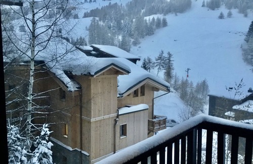 Plagne 1800 Apartment | Large duplex apartment 87 M² 8-10 people, 4 bedrooms, private covered parking.