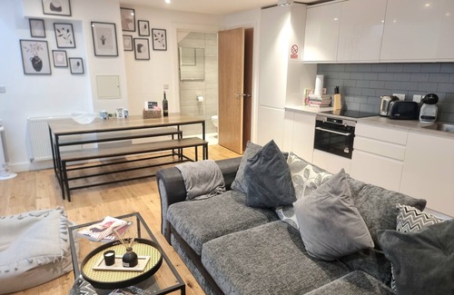 Billingsgate Apartment | Large Duplex 7 Adults at London Bridge