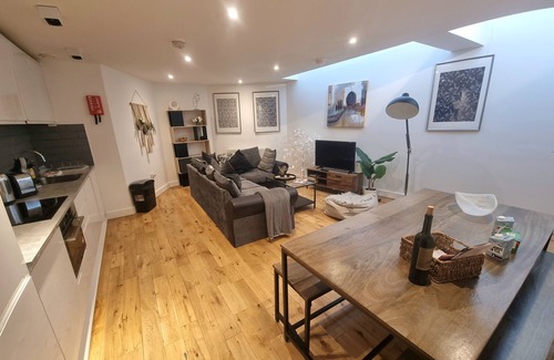 Billingsgate Apartment | Large Duplex 7 Adults at London Bridge