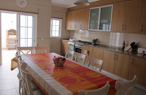 Santa Luzia House | Large family-friendly house in picturesque Santa Luzia, sea view, near beaches