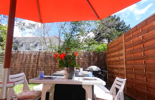 Plerin House | Large family home and comfortable near shops and beach