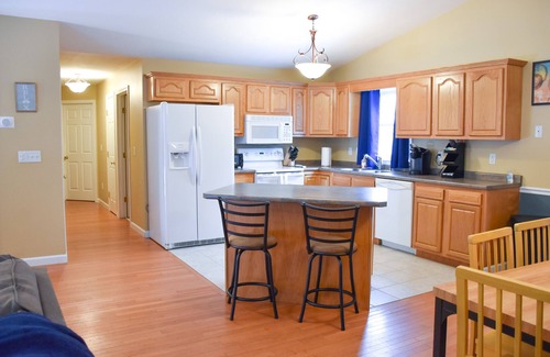 Berlin House | Large four bedroom, two bathroom house. ATV from front door!