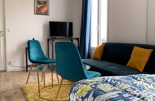 Conflans-Sainte-Honorine Apartment | Large fully equipped studio, independent arrival, 3 people 1 baby aged 0-3 years