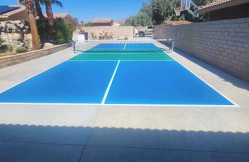 Desert Hot Springs House | Large home +>acre compound, sleeps 20,pickle +basketball,15 mins to PS,billiards