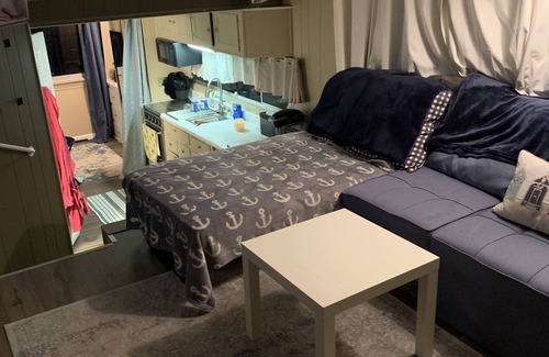 North Shore Boat Rental | Large House boat located right in downtown Pittsburgh! Pricing is negotiable!