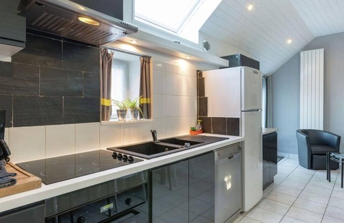 Plouguin House | Large house with covered and heated swimming pool