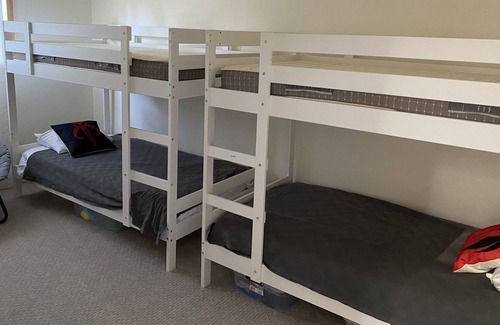 Twain Harte Cabin | Large indoor space+Close to skiing + Dog Friendly