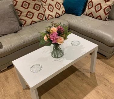 Cobham Apartment | Large Luxury appartment