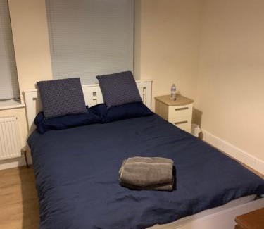 Cobham Apartment | Large Luxury appartment