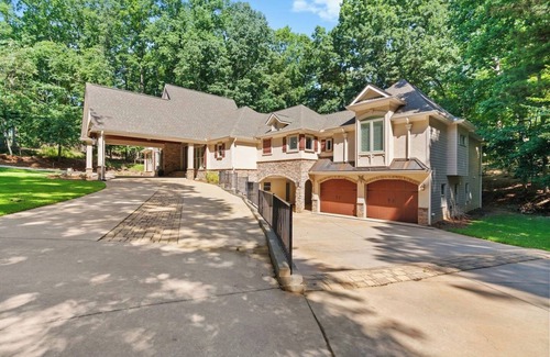 Flowery Branch House | Large Luxury Lake Home with Private Dock, Pet Friendly, Hot Tub