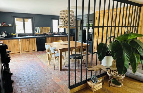 Saint-Cyr-au-Mont-d'Or House | Large Lyonnaise family home