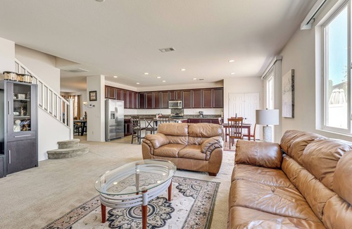 Menifee House | Large Menifee Home: 1 Block to Neighborhood Park!