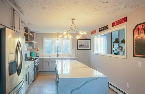 Saunderstown House | Large Narragansett Ranch that’s been completely renovated as a modern showpiece