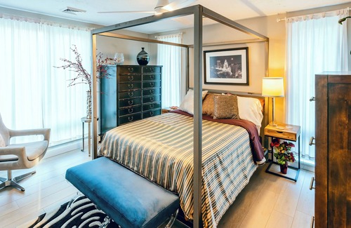 Saunderstown House | Large Narragansett Ranch that’s been completely renovated as a modern showpiece