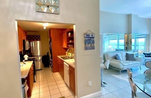 Mid Beach Apartment | Large Ocean front Penthouse