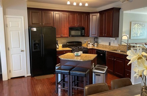 Charlottesville House | Large & Private Room on Separate Floor w/Parking