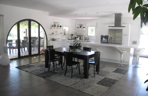 Meyreuil Villa | Large quiet villa near Aix en Provence