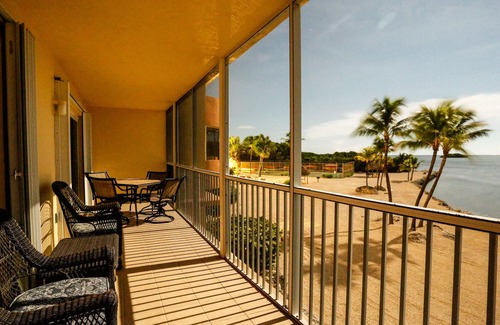 Tavernier Condo | Large Screened Porch, Professional Cleaning, Wifi