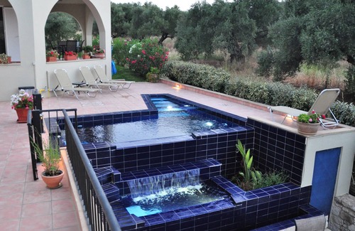 Kissamos Villa | Large Seacoast Villa on Estate in Crete’s Western Olive Region. Avail. Yr-Round.