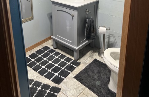 Quincy House | Large space, lot’s of privacy.