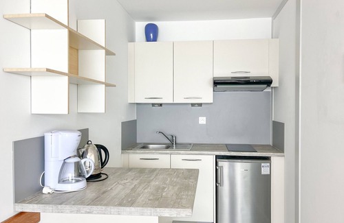 Les Sables d'Olonne Apartment | Large studio with breathtaking views of the Baie des Sables