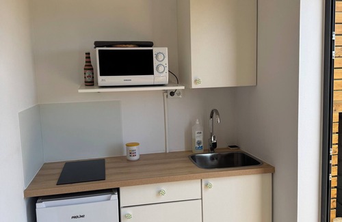 L'Etang-Sale House | Large studio in Etang-Salé, quiet location with sea view!