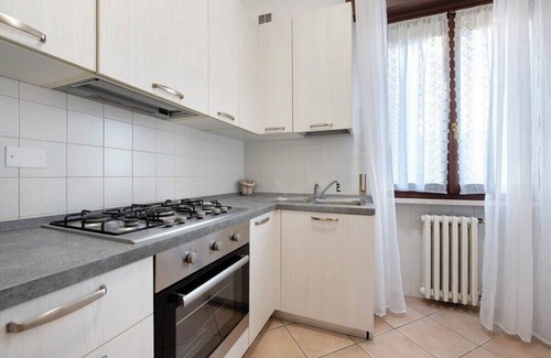 Colombare Apartment | Large three-room apartment up to 6 beds in Sirmione, pets allowed.