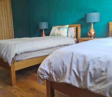 Pill House | Large twin room at Fir Tree Lodge, Shirehampton