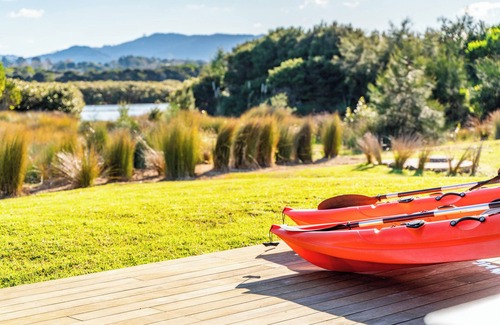 Mangawhai Heads House | Large Waterfront Mangawhai Holiday Home Enjoy the Beaches